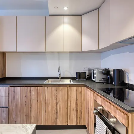 One Bedroom With Pool Access At Mercury St Julians Apartment *