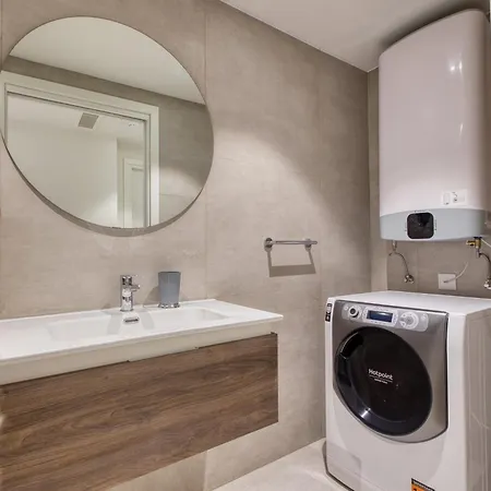 One Bedroom With Pool Access At Mercury St Julians