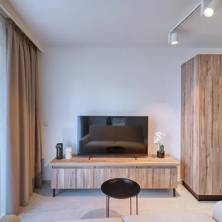 One Bedroom With Pool Access At Mercury St Julians